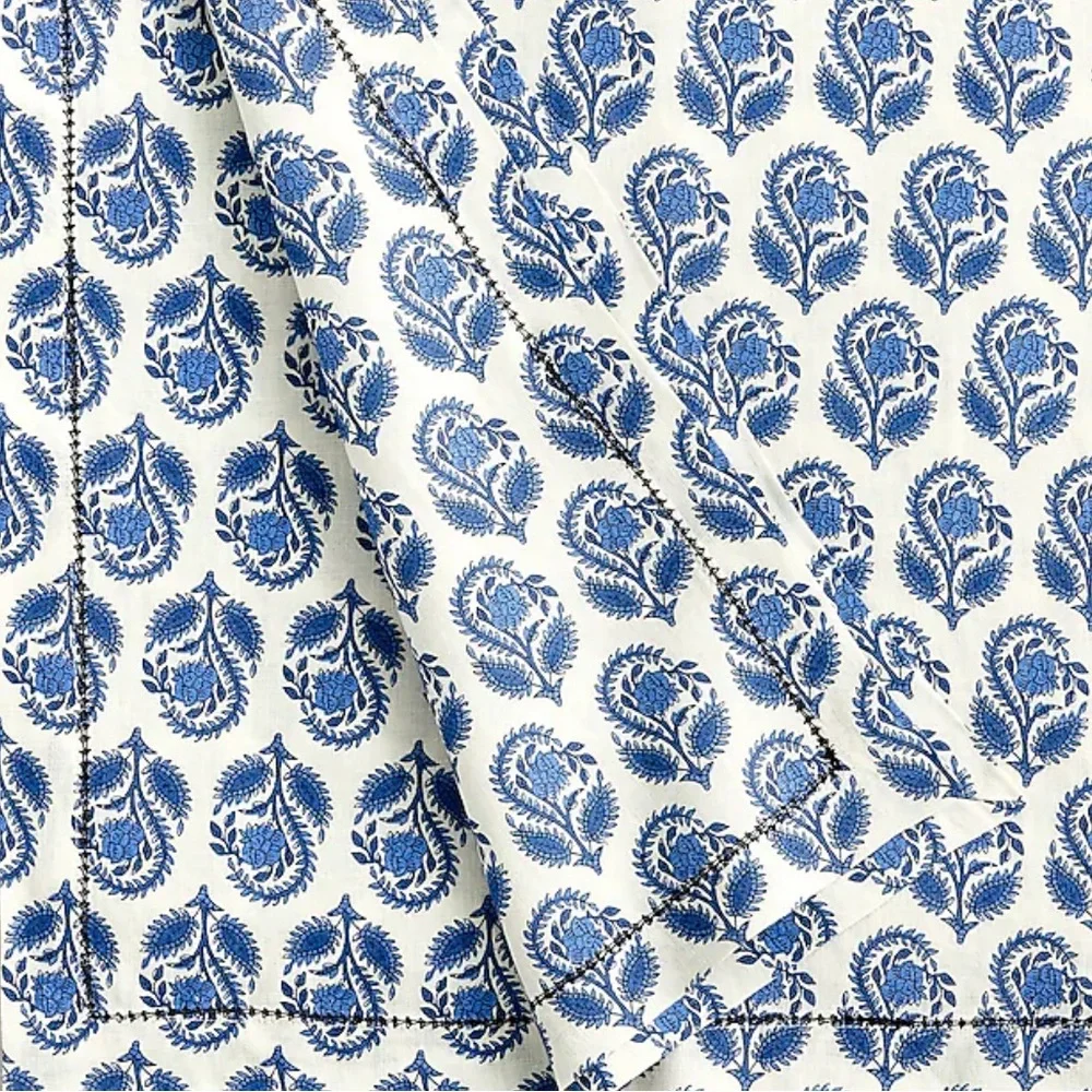 NWT J. Crew Limited Edition Linen Tablecloth - Picture 2 of 6